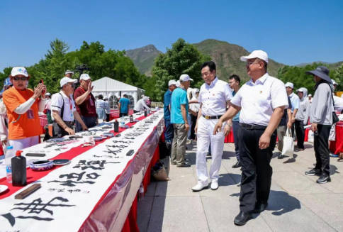 “敬畏千年 房山石经” 云居寺第六届书画笔会在云居寺举行