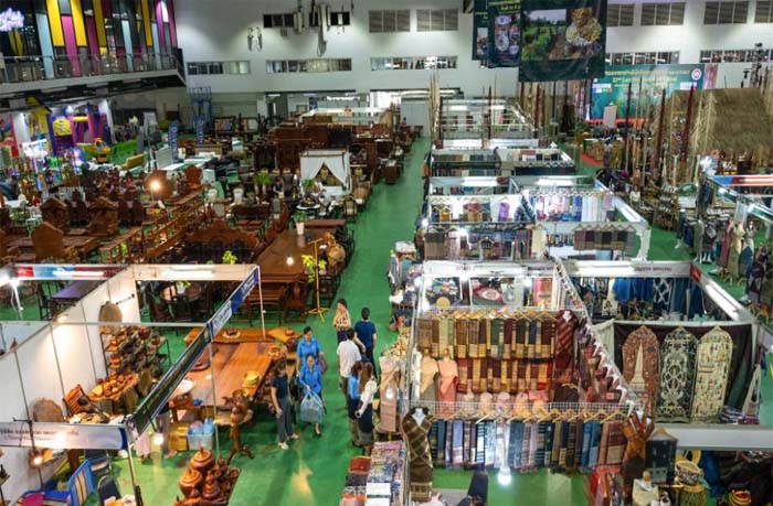 老挝首都万象举办手工艺品展